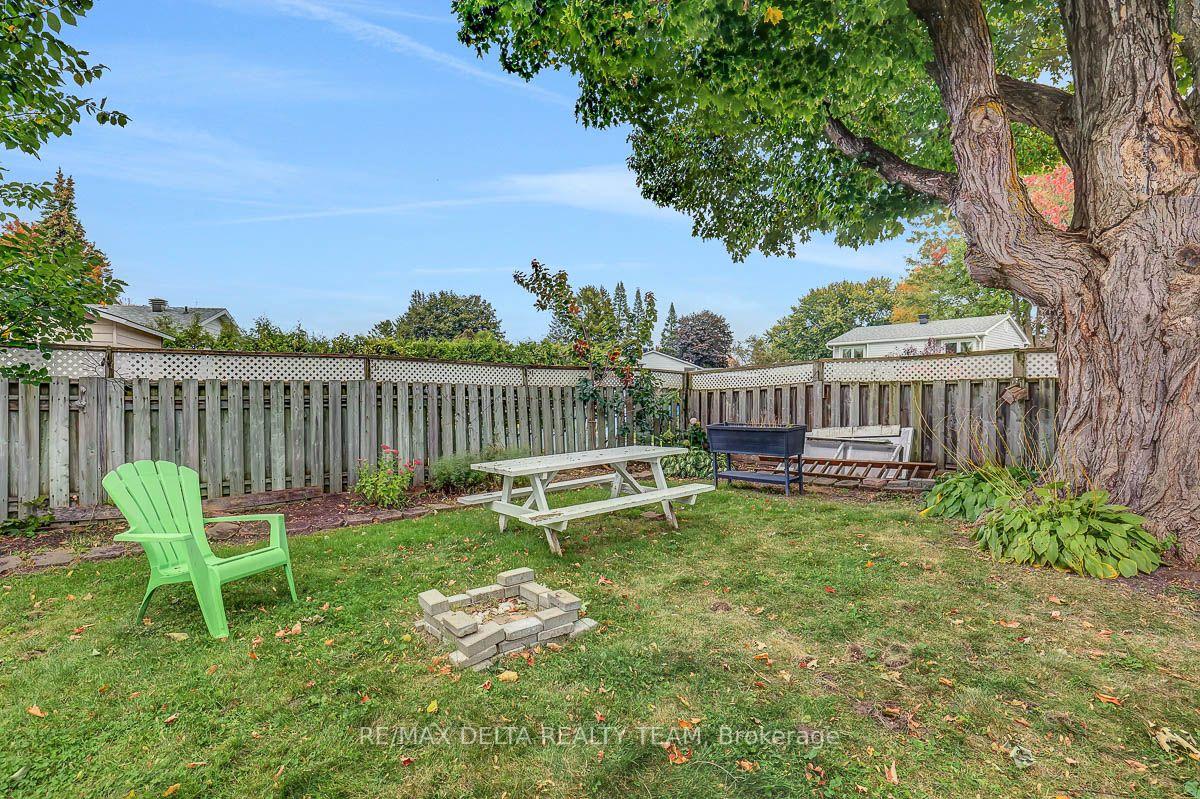 Photo 47 of 11 Courtney Road, Ottawa, Kanata - Glencairn/Hazeldean — HOMEH