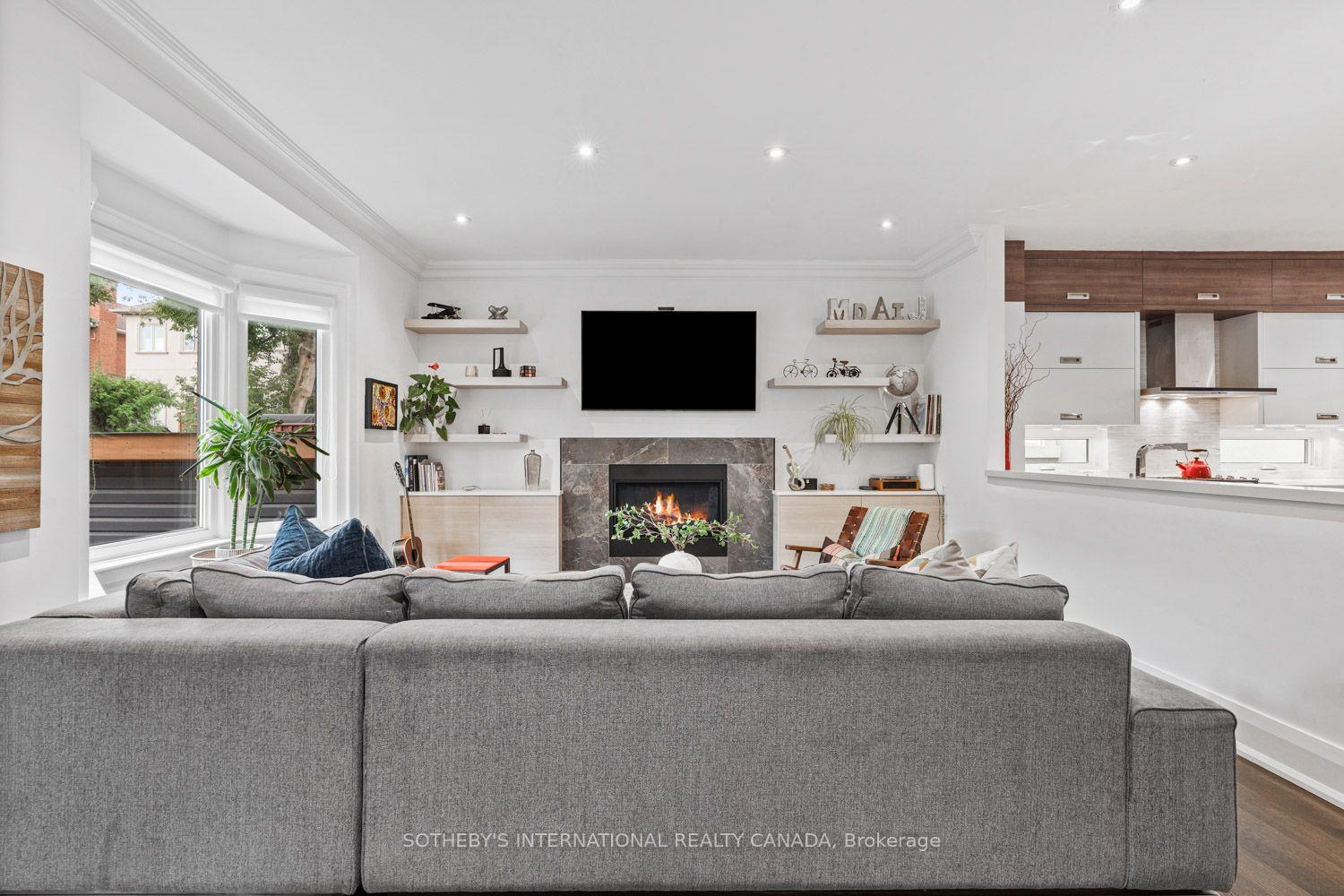 Photo 4 of 329 Broadway Avenue, Toronto, Mount Pleasant East — HOMEH