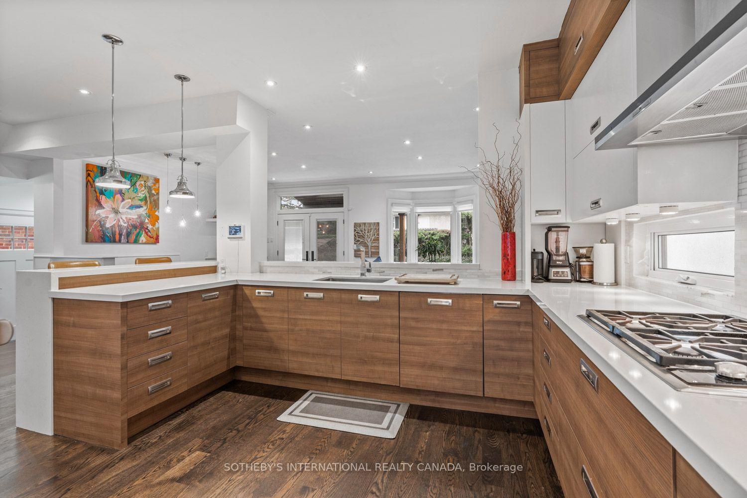 Photo 14 of 329 Broadway Avenue, Toronto, Mount Pleasant East — HOMEH