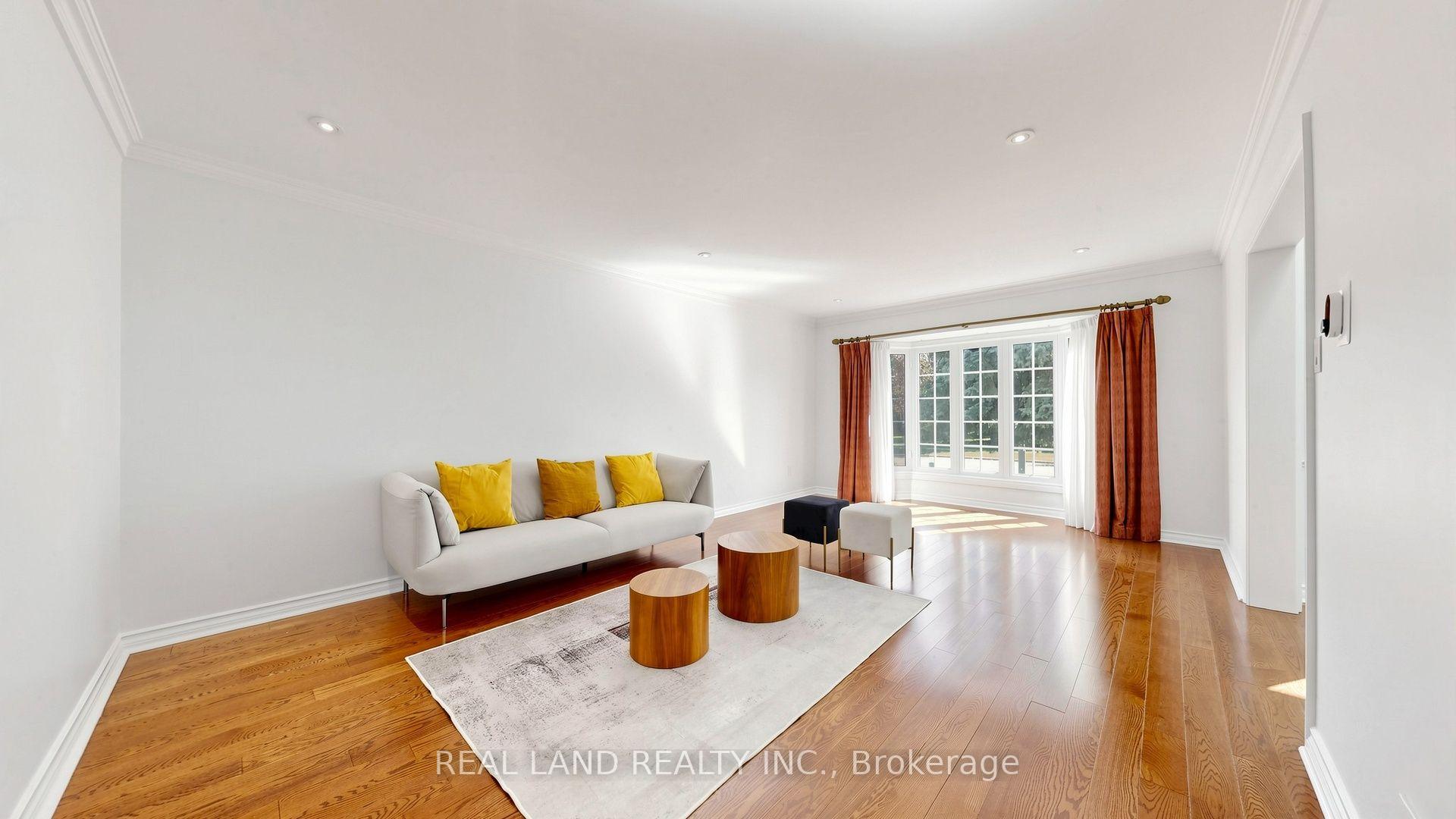 Photo 4 of 22 Ardwold Gate, Richmond Hill, Bayview Hill — HOMEH