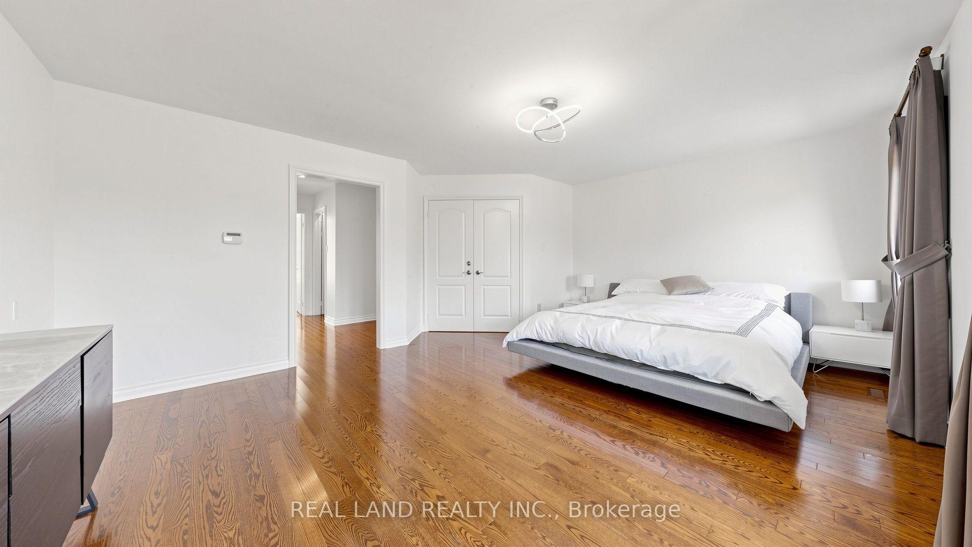 Photo 23 of 22 Ardwold Gate, Richmond Hill, Bayview Hill — HOMEH