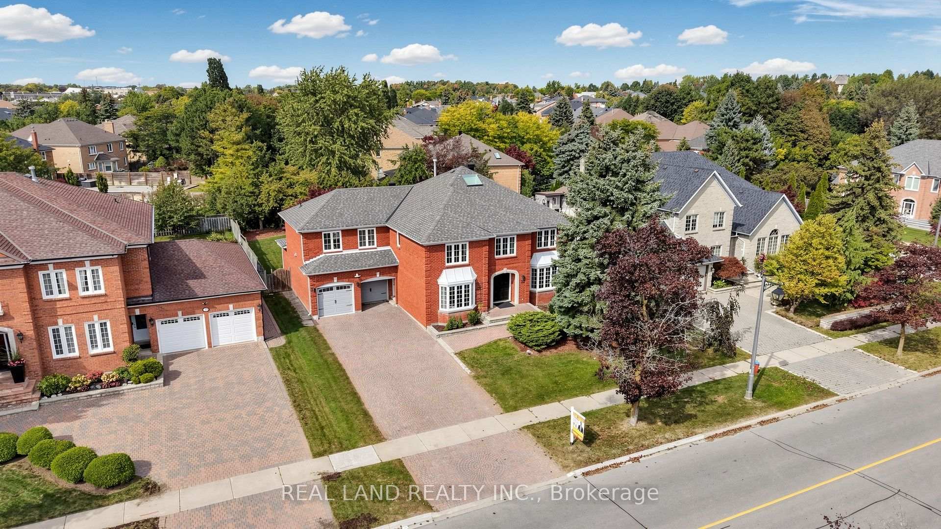 Photo 43 of 22 Ardwold Gate, Richmond Hill, Bayview Hill — HOMEH
