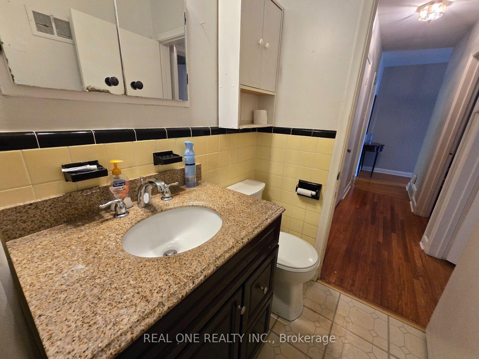 Photo 22 of 389 Kerrybrook Drive, Richmond Hill, Mill Pond — HOMEH