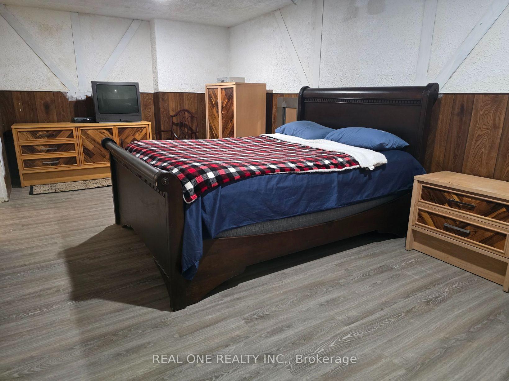 Photo 26 of 389 Kerrybrook Drive, Richmond Hill, Mill Pond — HOMEH
