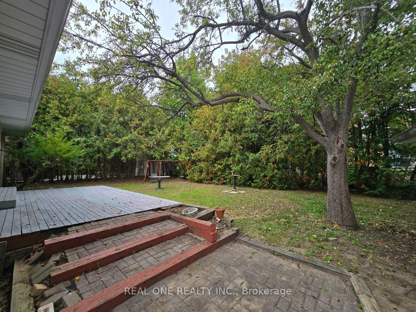 Photo 30 of 389 Kerrybrook Drive, Richmond Hill, Mill Pond — HOMEH