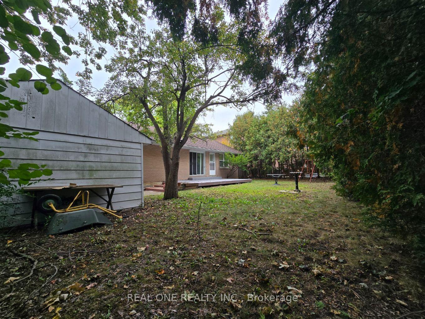 Photo 31 of 389 Kerrybrook Drive, Richmond Hill, Mill Pond — HOMEH