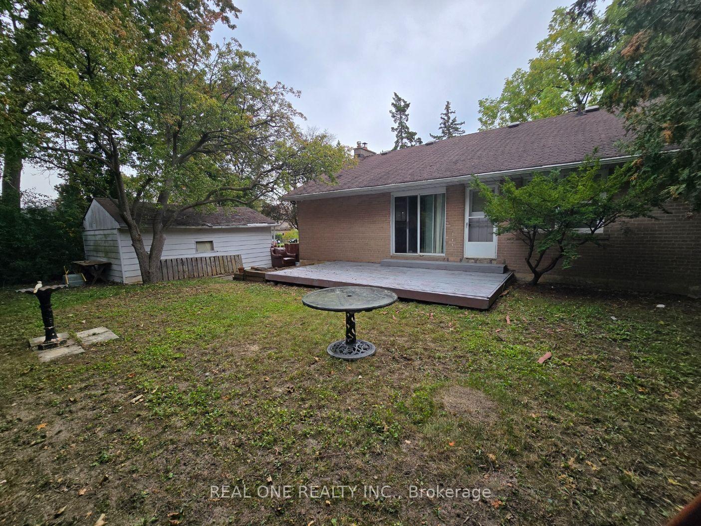 Photo 33 of 389 Kerrybrook Drive, Richmond Hill, Mill Pond — HOMEH