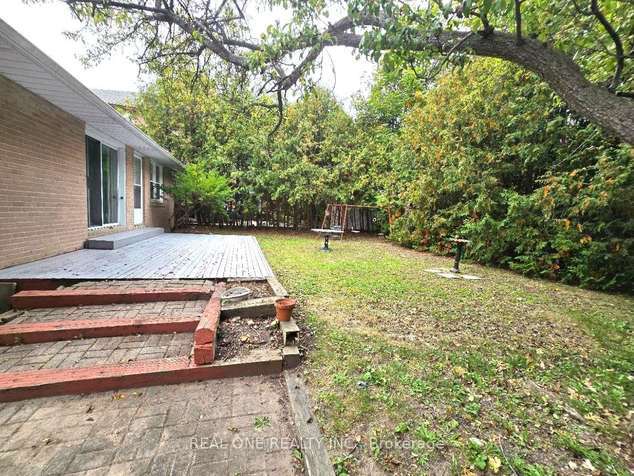 Photo 35 of 389 Kerrybrook Drive, Richmond Hill, Mill Pond — HOMEH