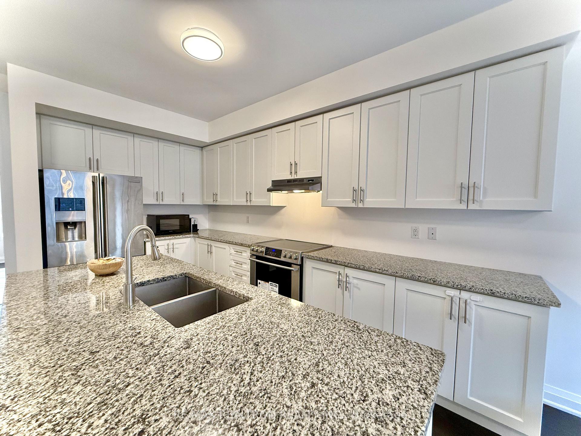 Photo 10 of 33 Duncombe Lane, Richmond Hill, South Richvale — HOMEH