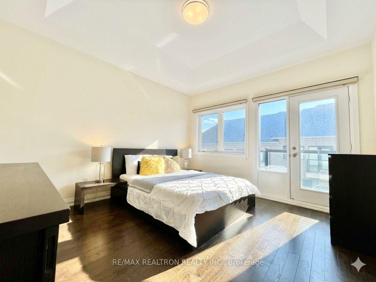 Photo 16 of 33 Duncombe Lane, Richmond Hill, South Richvale — HOMEH