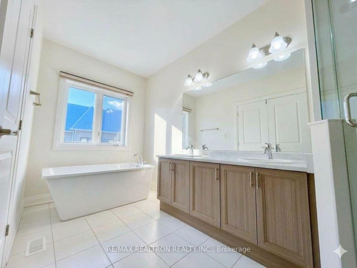 Photo 19 of 33 Duncombe Lane, Richmond Hill, South Richvale — HOMEH