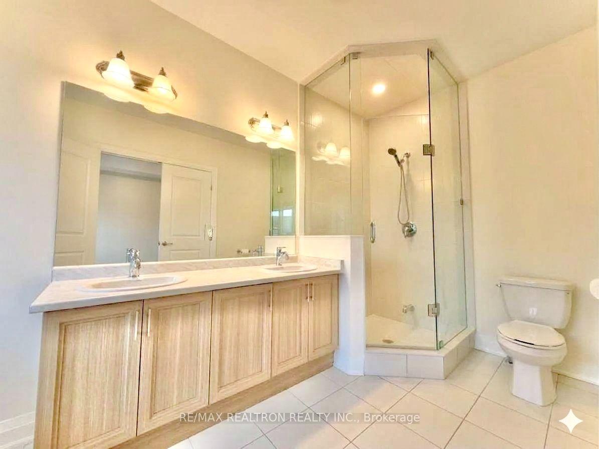 Photo 21 of 33 Duncombe Lane, Richmond Hill, South Richvale — HOMEH
