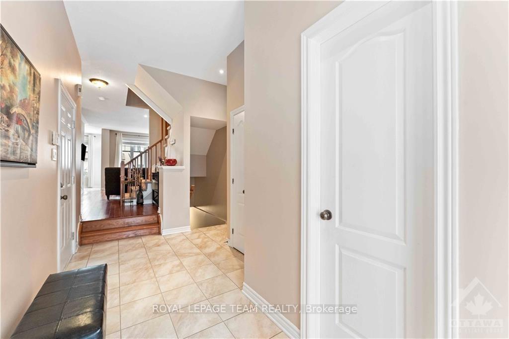 Photo 4 of 112 Furness Way, Ottawa, Barrhaven East — HOMEH
