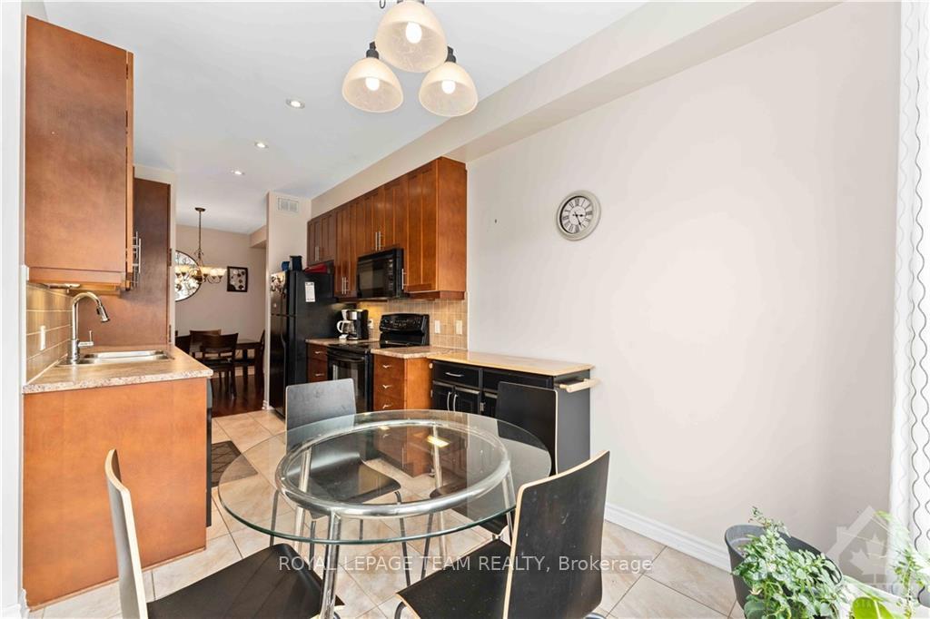 Photo 16 of 112 Furness Way, Ottawa, Barrhaven East — HOMEH