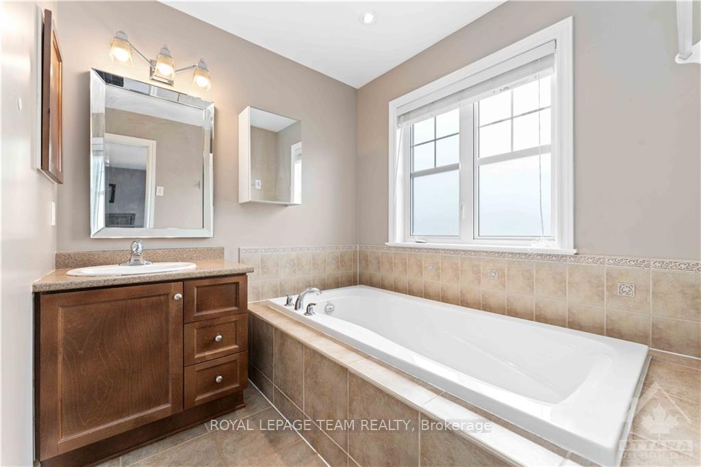 Photo 21 of 112 Furness Way, Ottawa, Barrhaven East — HOMEH