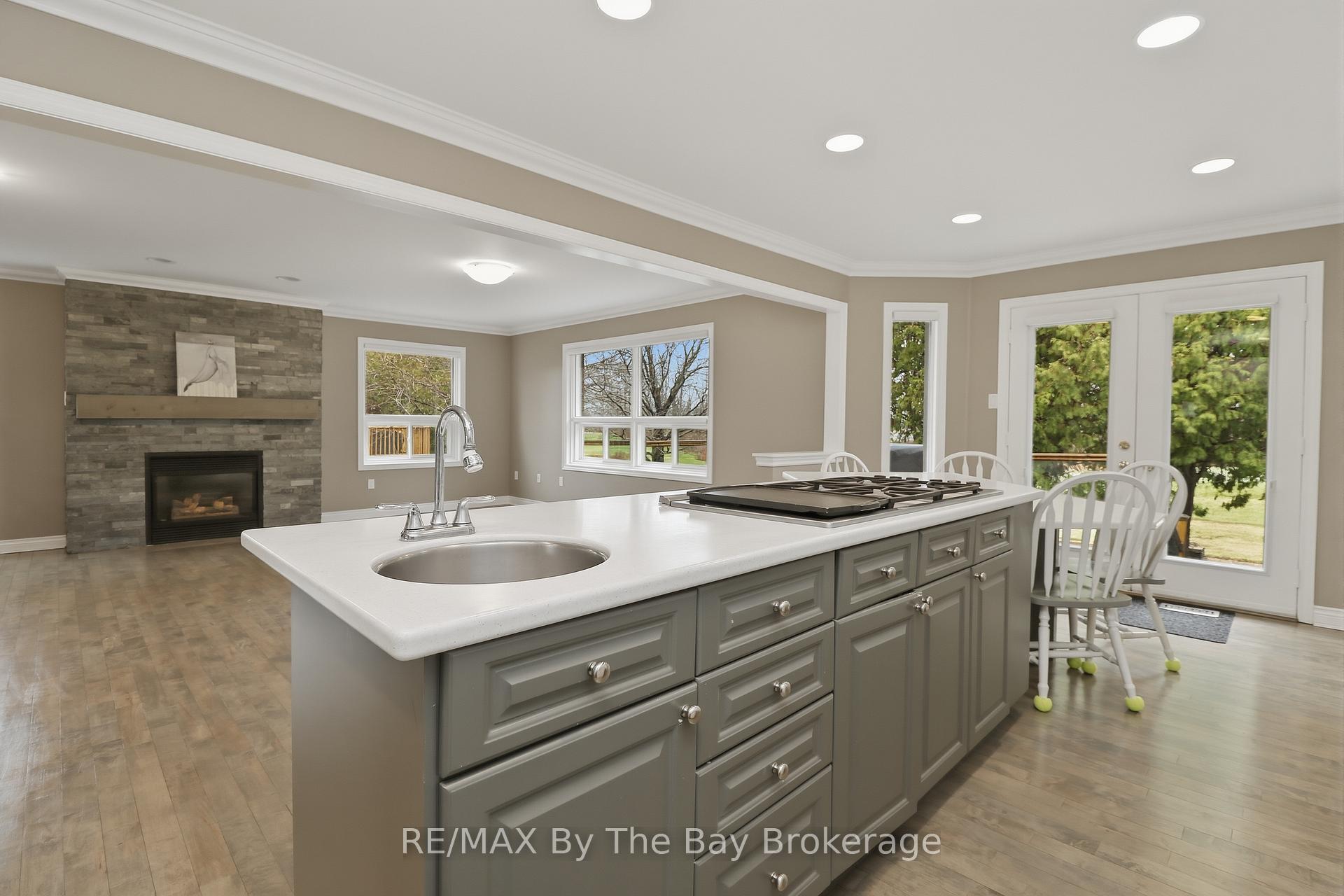Photo 21 of 70 Fairway Crescent, Wasaga Beach — HOMEH
