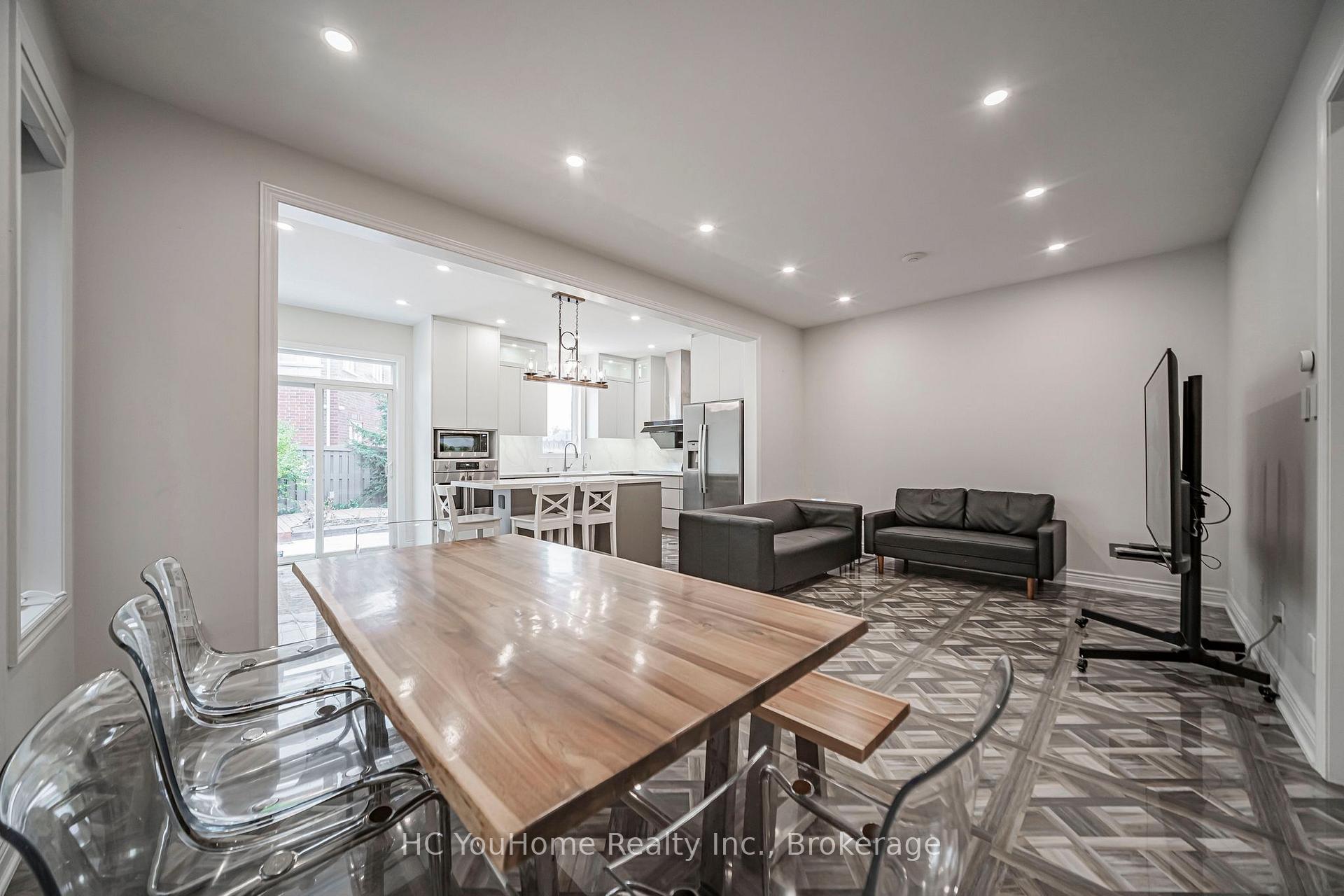Photo 8 of 56 Princess Diana Drive, Markham, Cathedraltown — HOMEH
