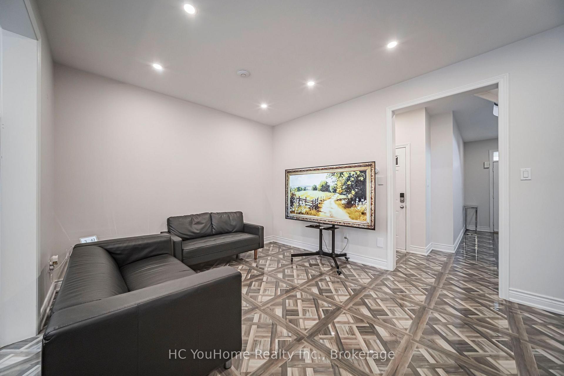 Photo 9 of 56 Princess Diana Drive, Markham, Cathedraltown — HOMEH