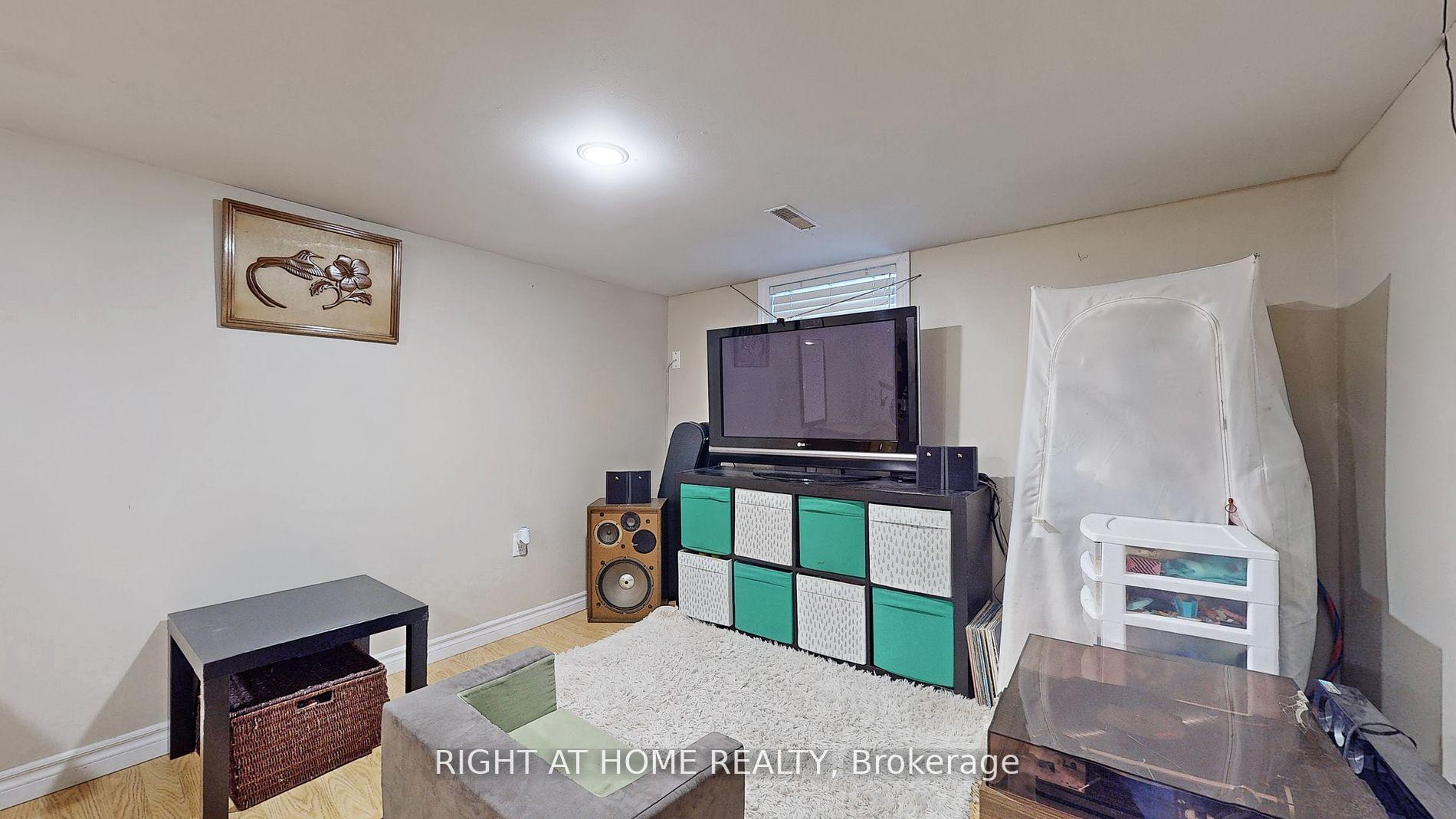 Photo 14 of 68 Eaglewood Boulevard E, Mississauga, Mineola — HOMEH