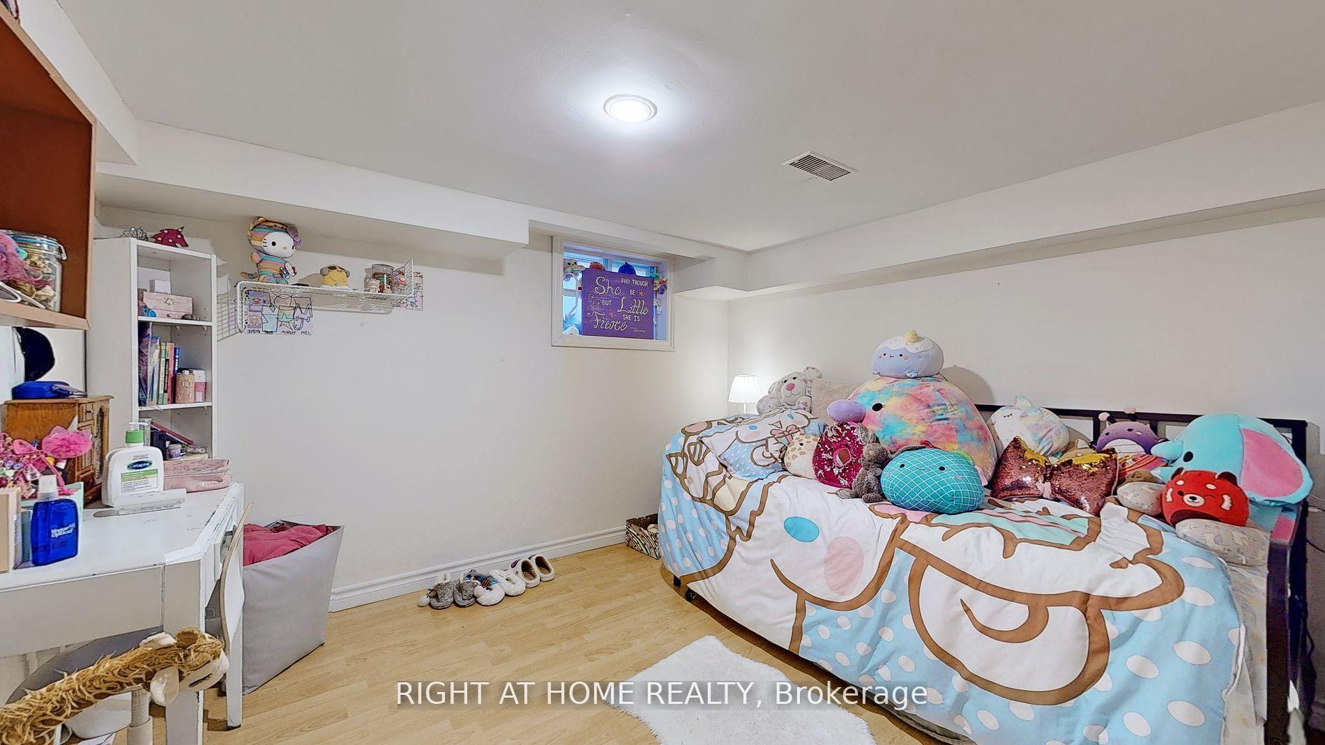 Photo 15 of 68 Eaglewood Boulevard E, Mississauga, Mineola — HOMEH