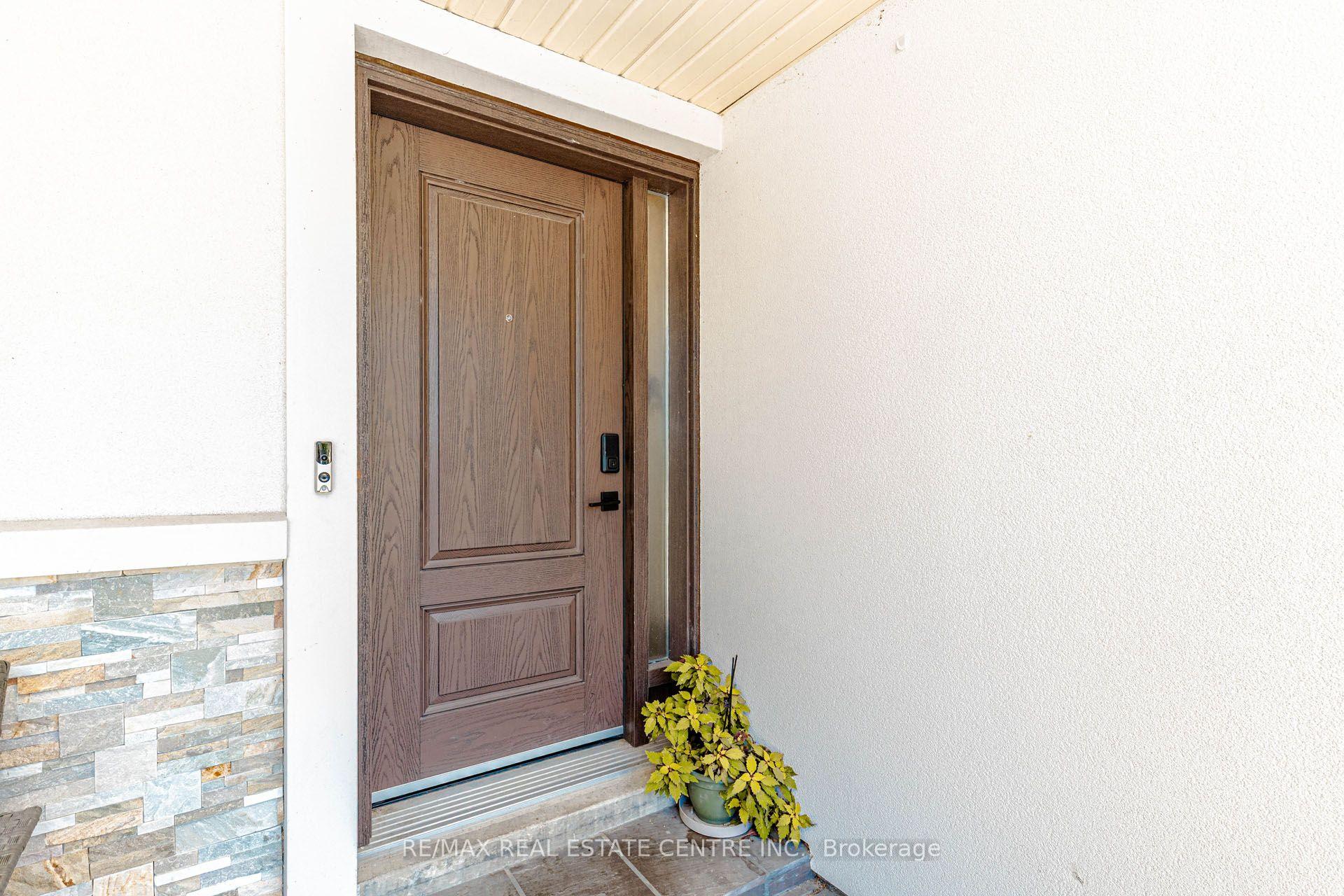 Photo 7 of 85 Snowcrest Avenue, North York, Bayview Woods-Steeles — HOMEH