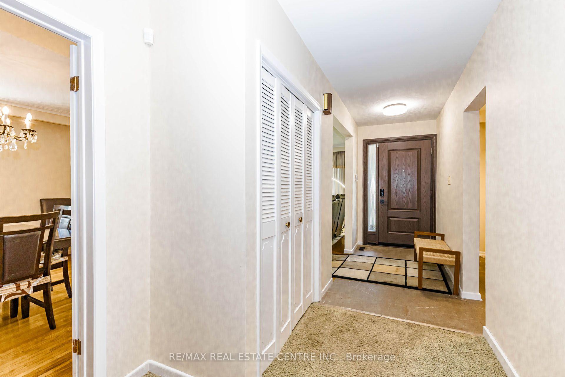 Photo 9 of 85 Snowcrest Avenue, North York, Bayview Woods-Steeles — HOMEH