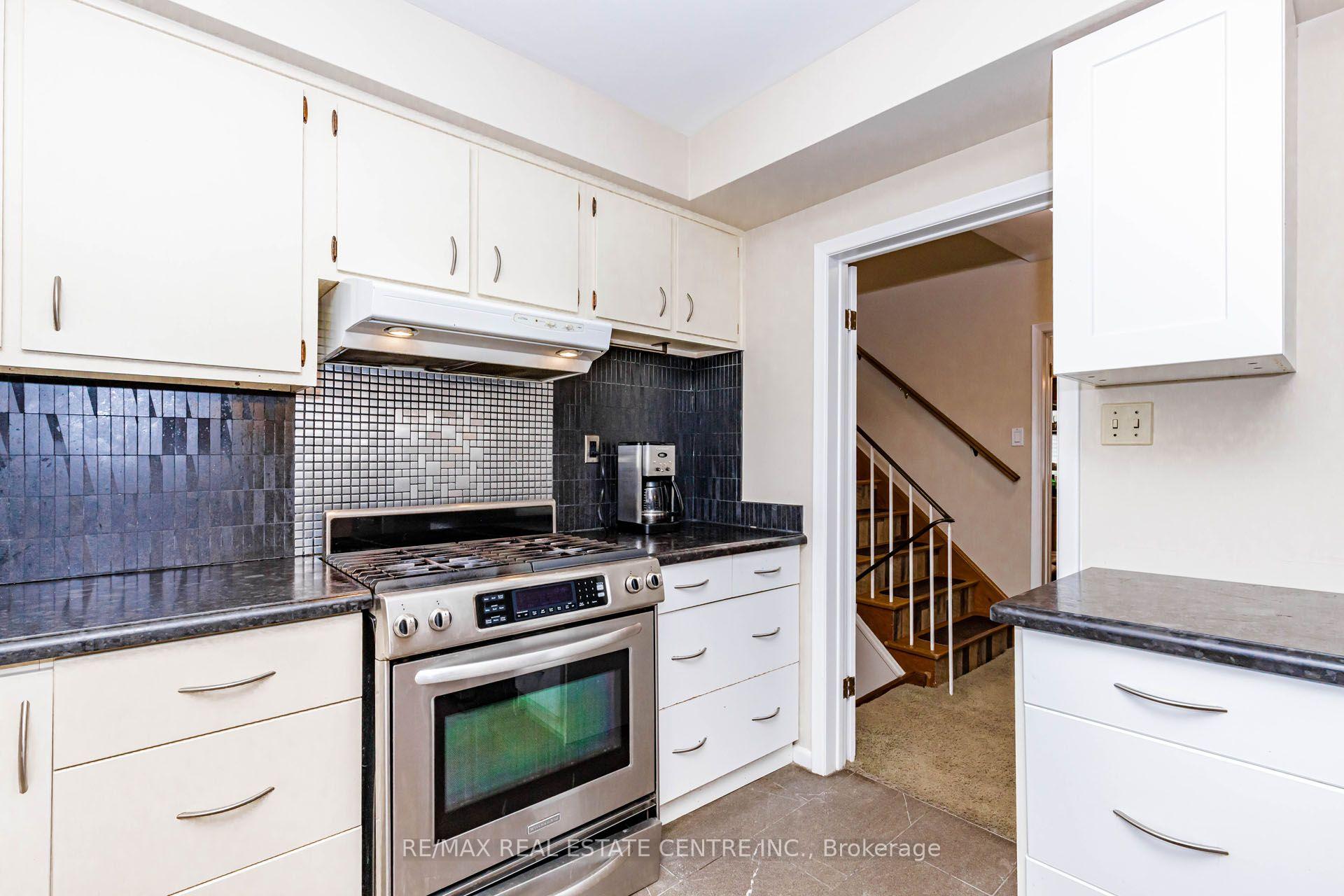 Photo 20 of 85 Snowcrest Avenue, North York, Bayview Woods-Steeles — HOMEH