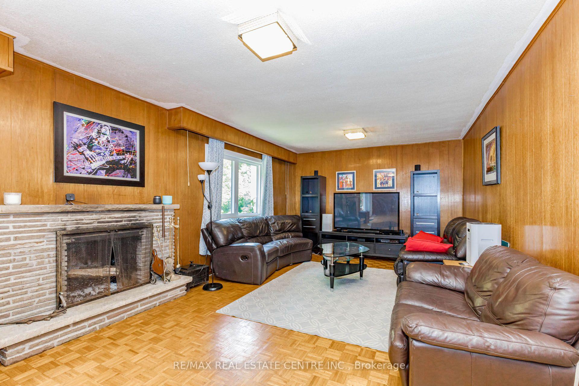 Photo 39 of 85 Snowcrest Avenue, North York, Bayview Woods-Steeles — HOMEH