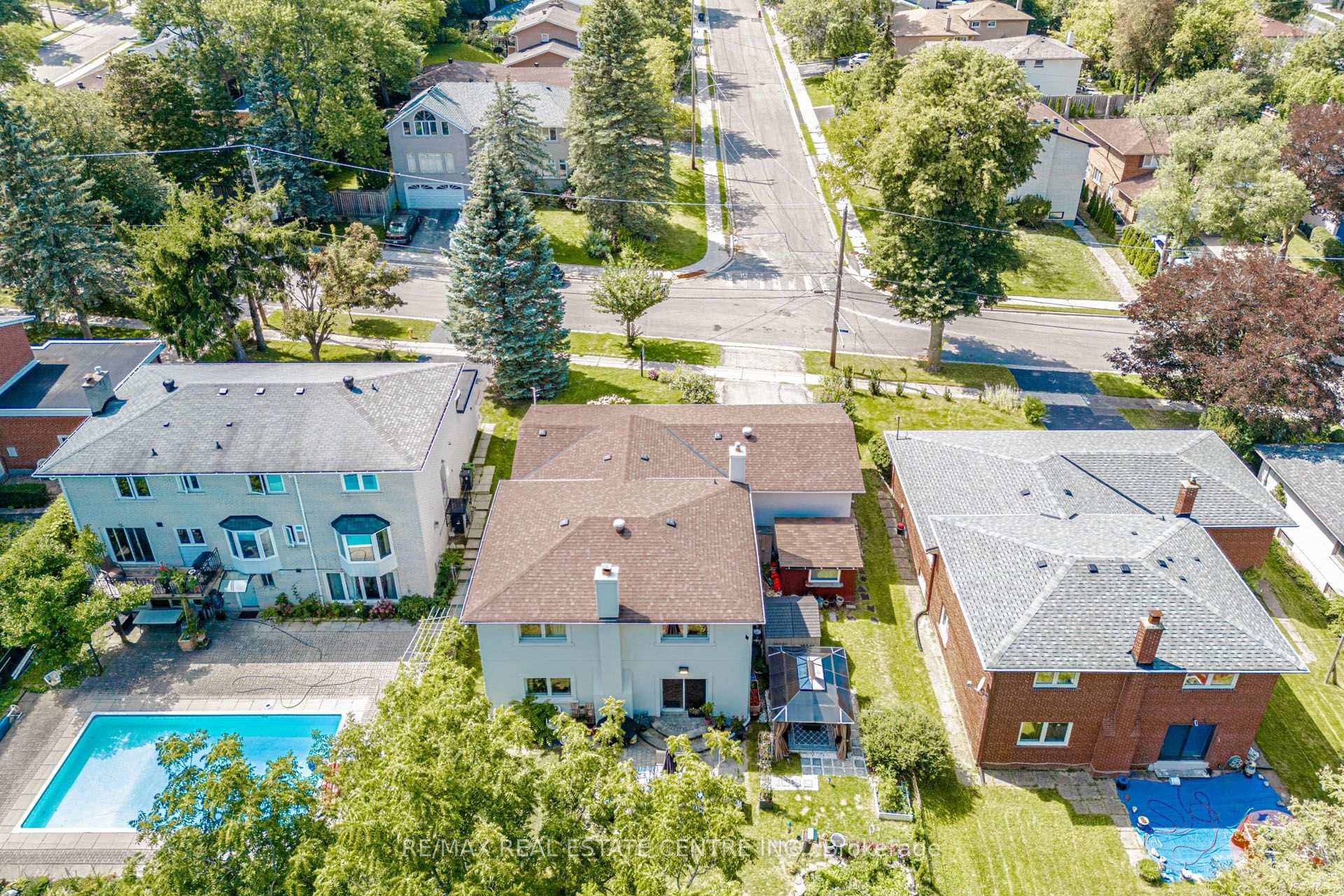 Photo 49 of 85 Snowcrest Avenue, North York, Bayview Woods-Steeles — HOMEH