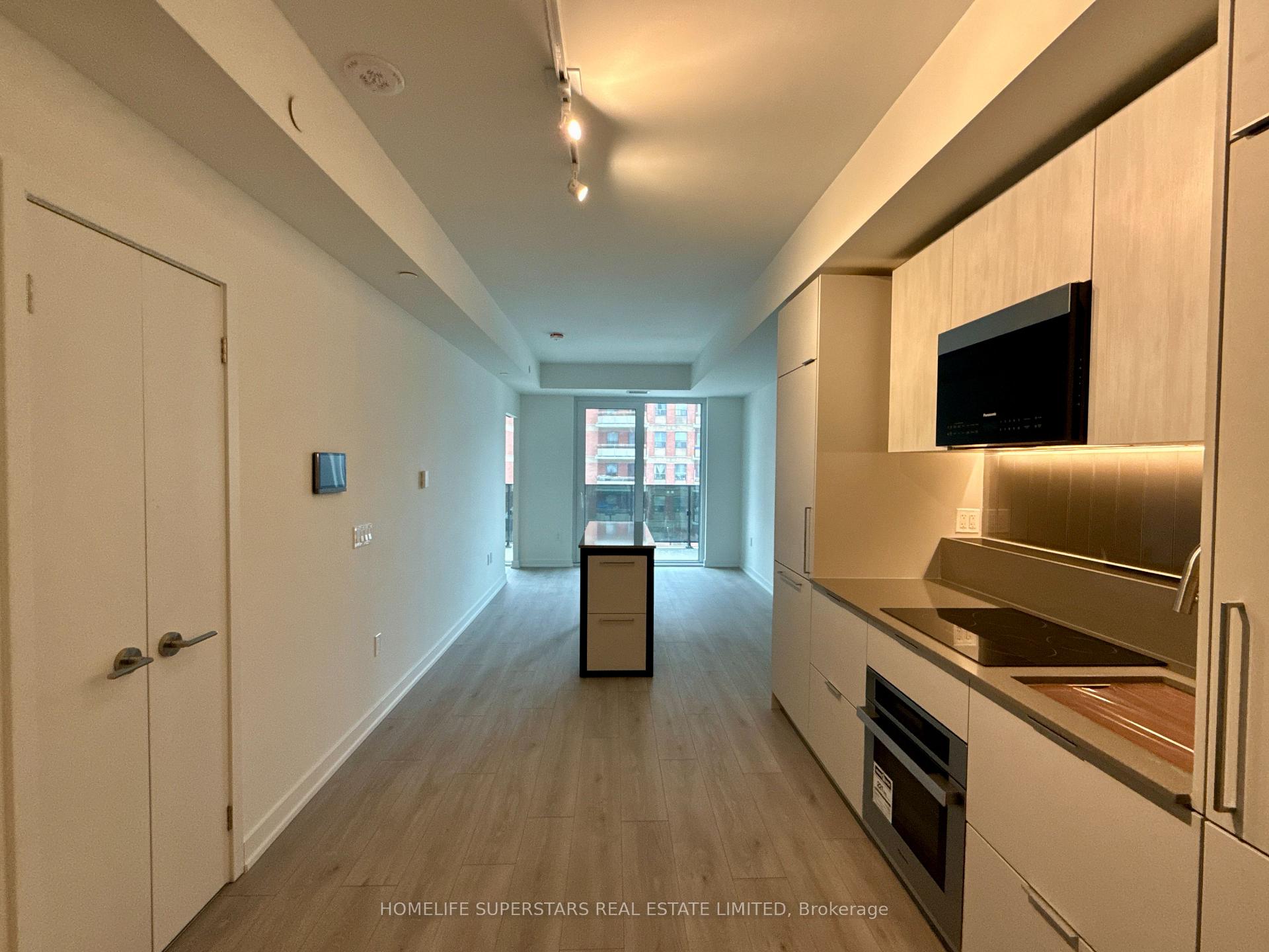 Photo 9 of Unit 308, 1 Fairview Road E, Mississauga, Mississauga Valleys — HOMEH