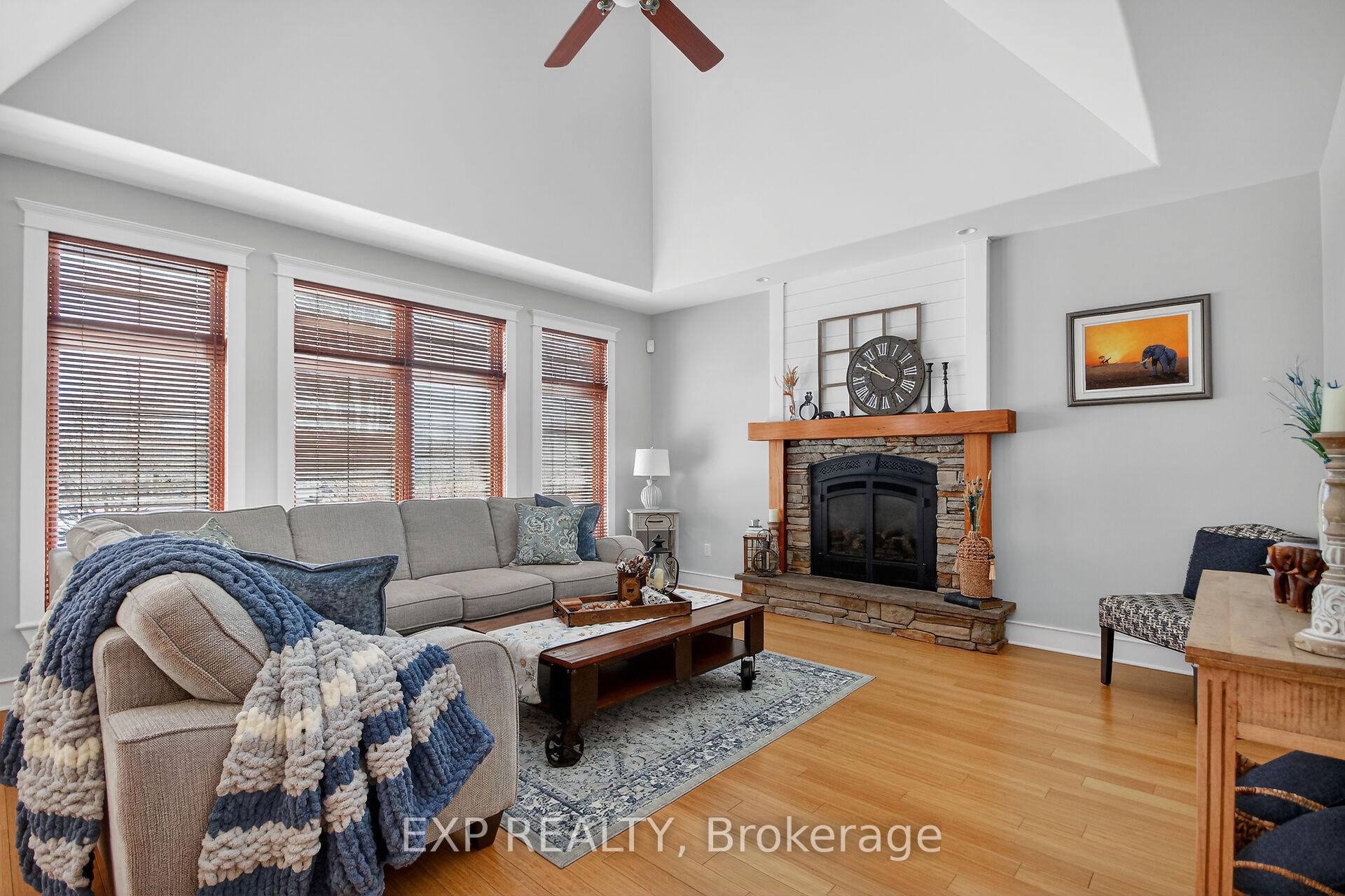 Photo 6 of 6715 Suncrest Drive, Ottawa, Greely — HOMEH