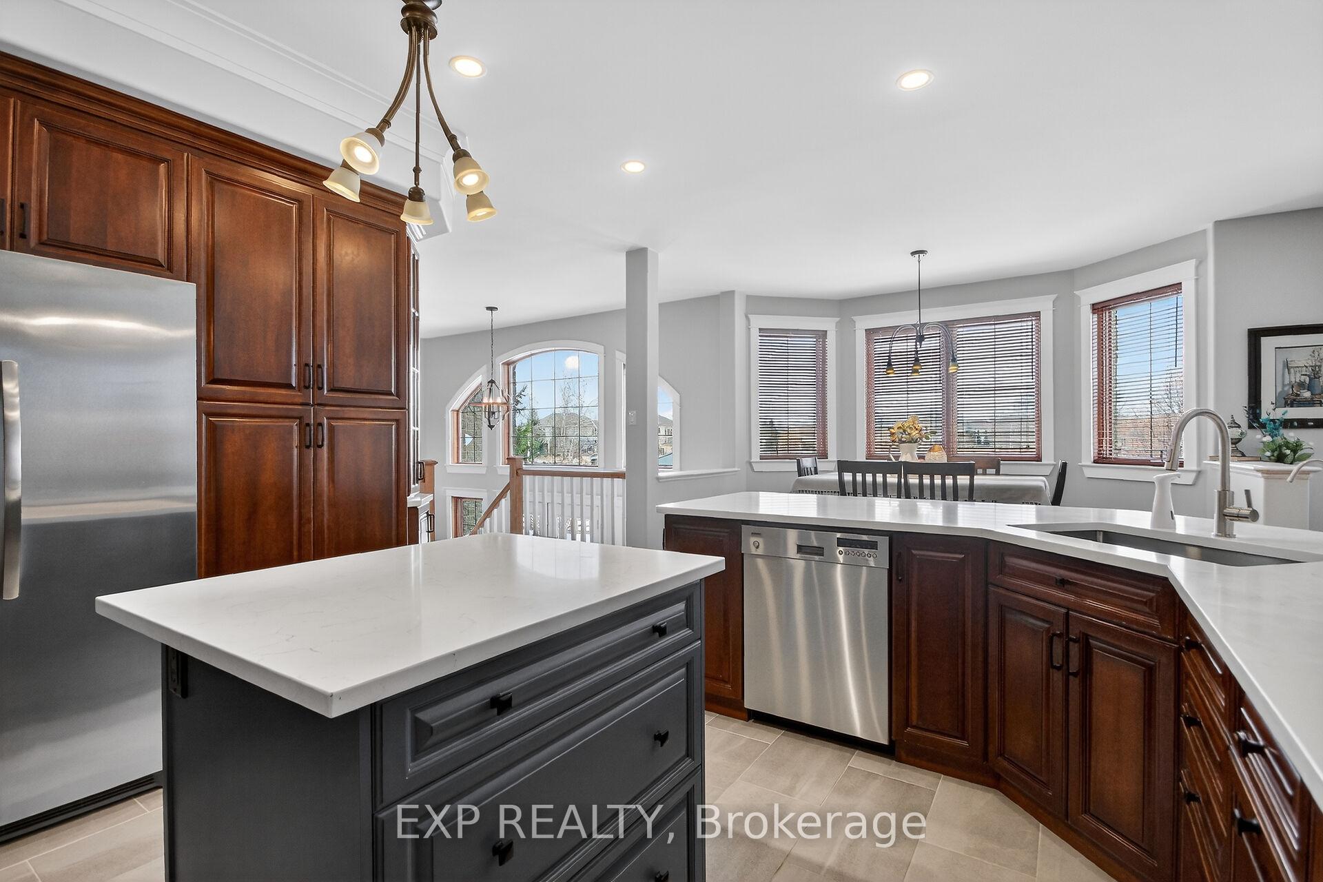 Photo 10 of 6715 Suncrest Drive, Ottawa, Greely — HOMEH