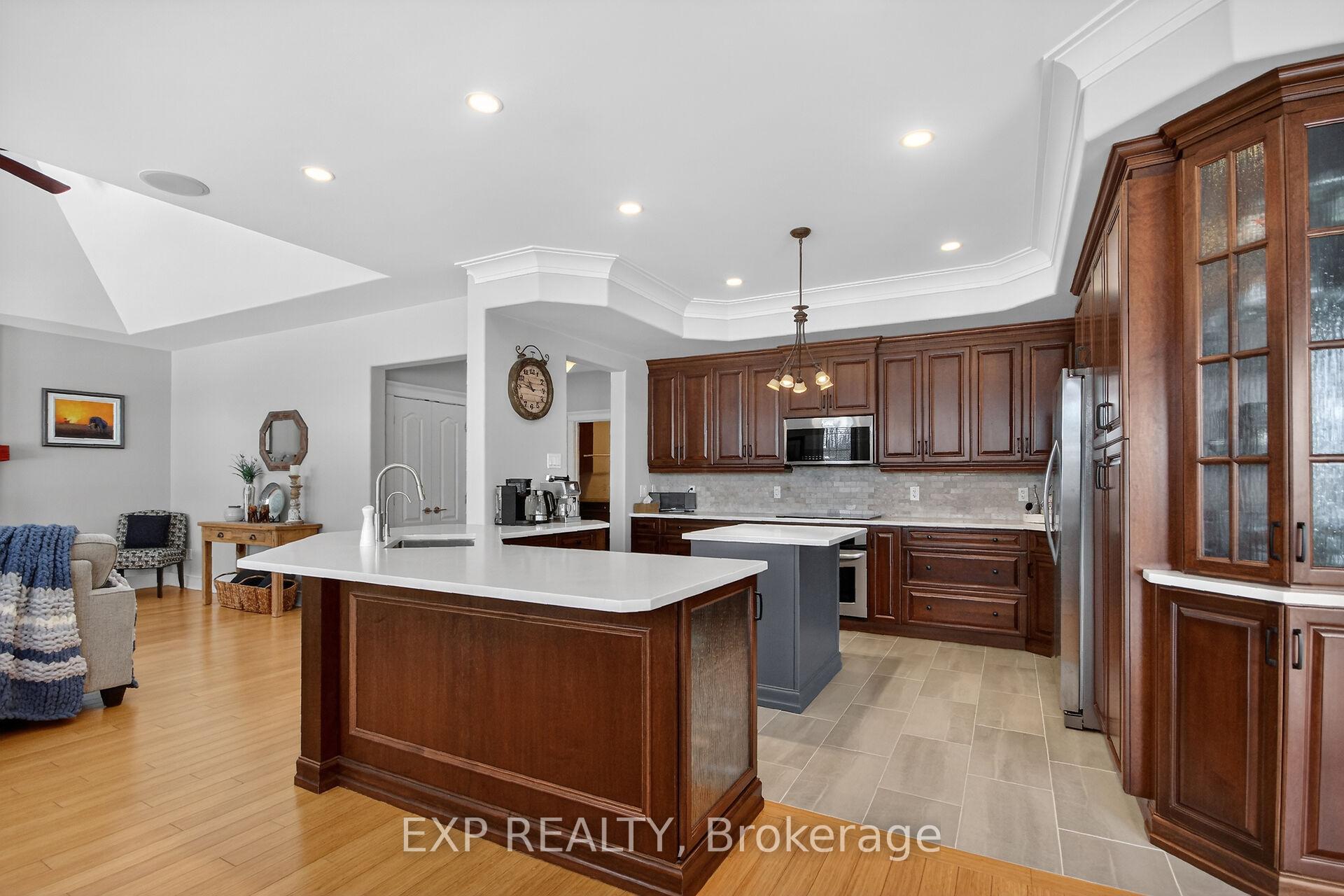 Photo 12 of 6715 Suncrest Drive, Ottawa, Greely — HOMEH