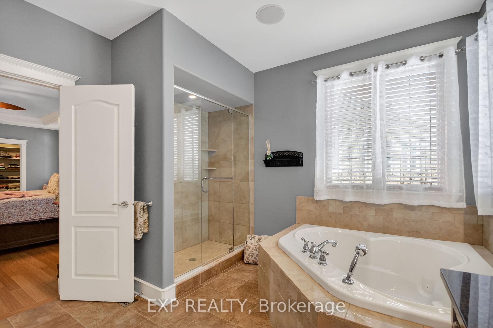 Photo 18 of 6715 Suncrest Drive, Ottawa, Greely — HOMEH