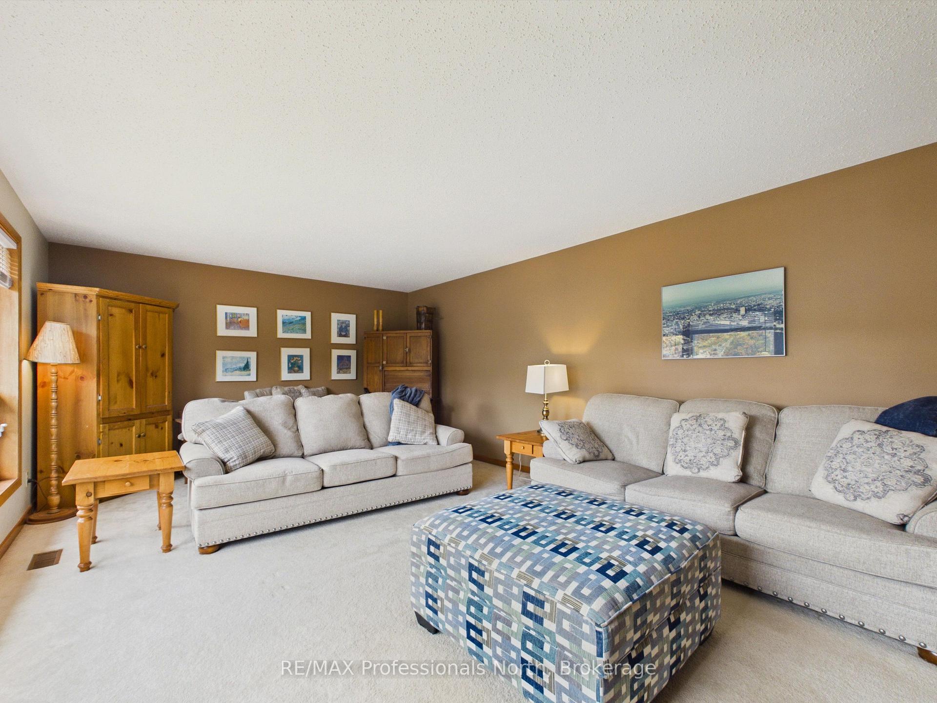 Photo 6 of 1 Crestview Drive, Huntsville — HOMEH