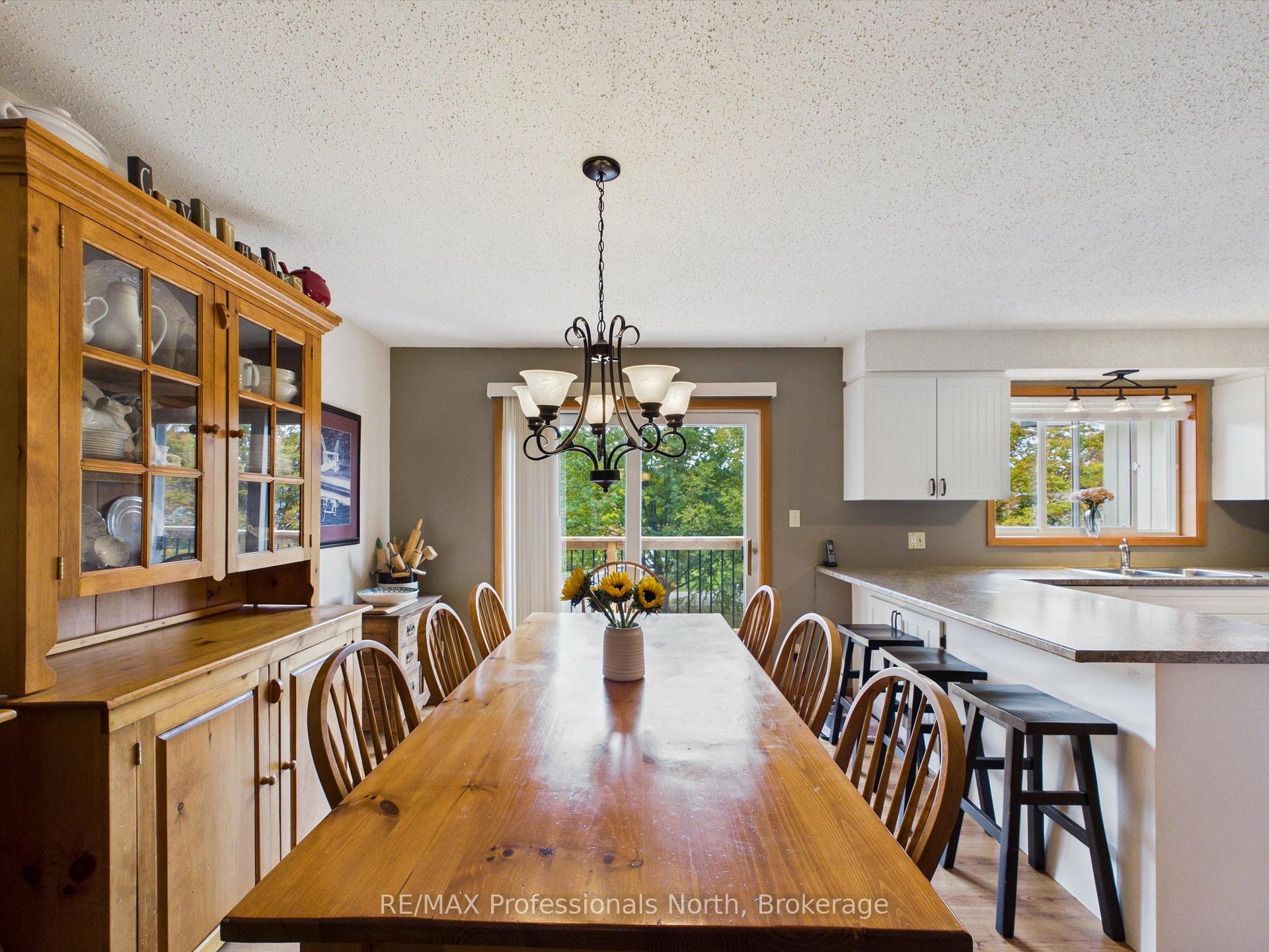 Photo 11 of 1 Crestview Drive, Huntsville — HOMEH
