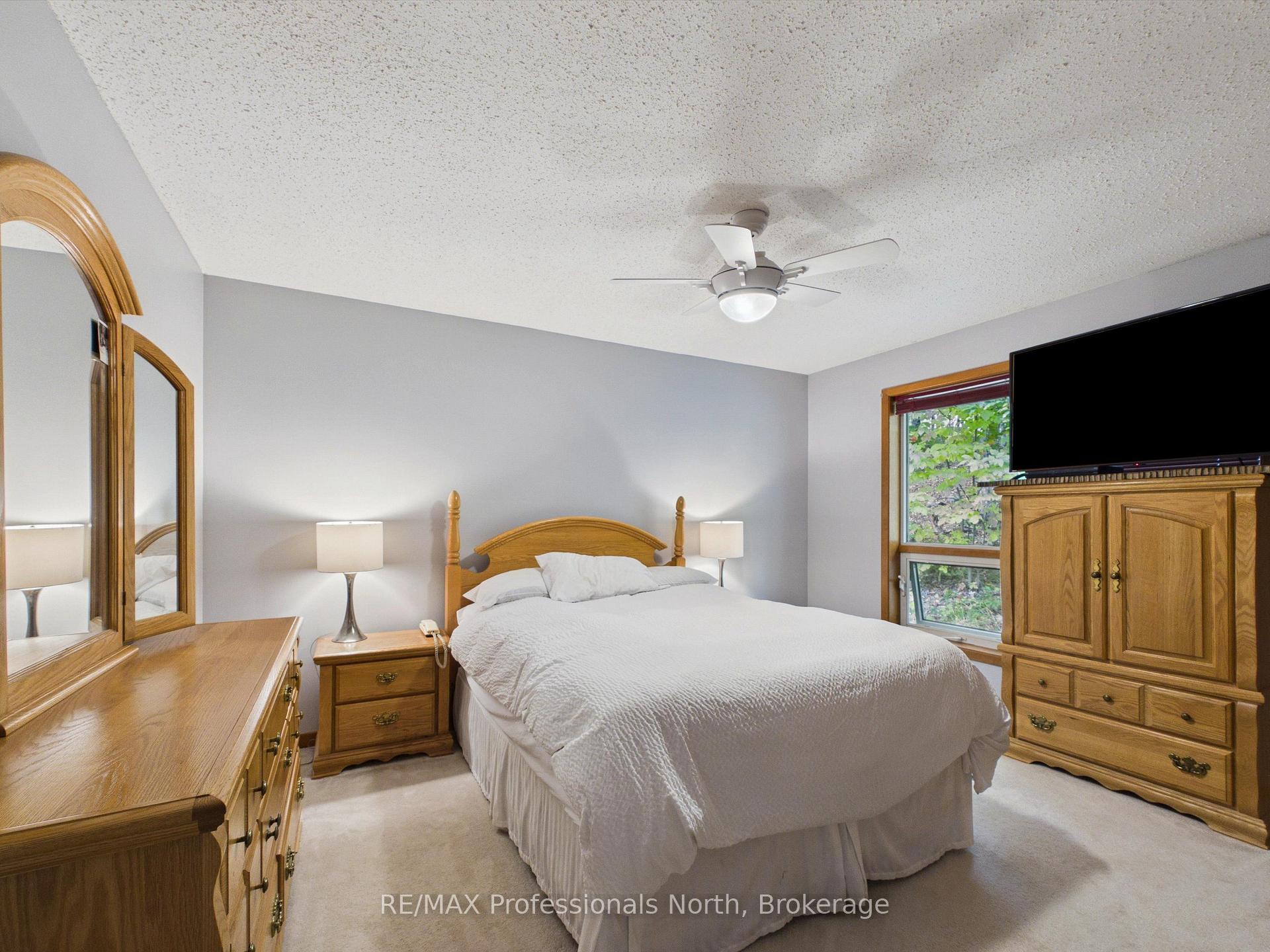 Photo 17 of 1 Crestview Drive, Huntsville — HOMEH