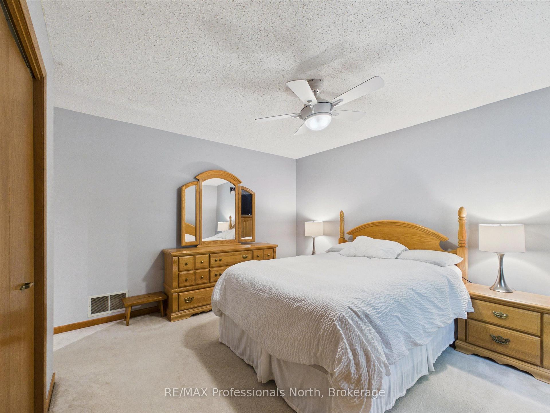 Photo 18 of 1 Crestview Drive, Huntsville — HOMEH