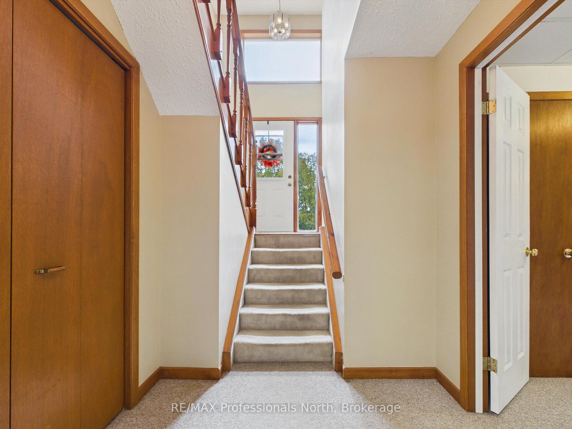 Photo 21 of 1 Crestview Drive, Huntsville — HOMEH