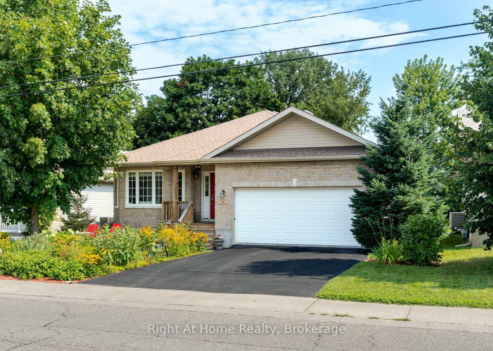Photo 2 of 191 Harold Street, Smiths Falls, Smiths Falls — HOMEH