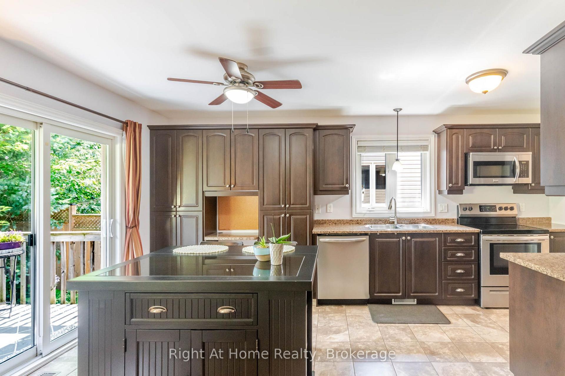 Photo 9 of 191 Harold Street, Smiths Falls, Smiths Falls — HOMEH