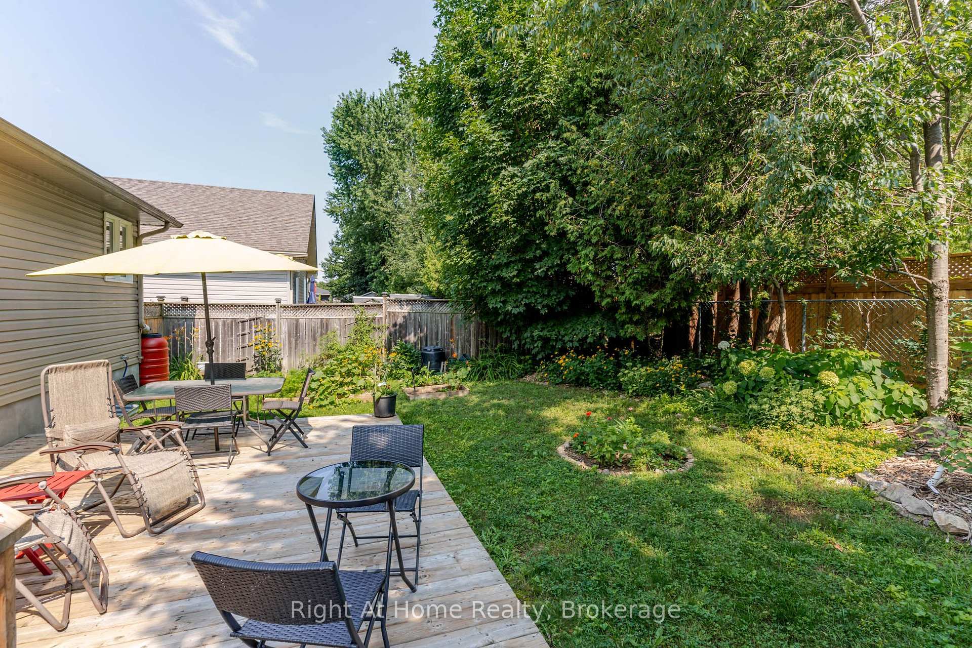 Photo 24 of 191 Harold Street, Smiths Falls, Smiths Falls — HOMEH
