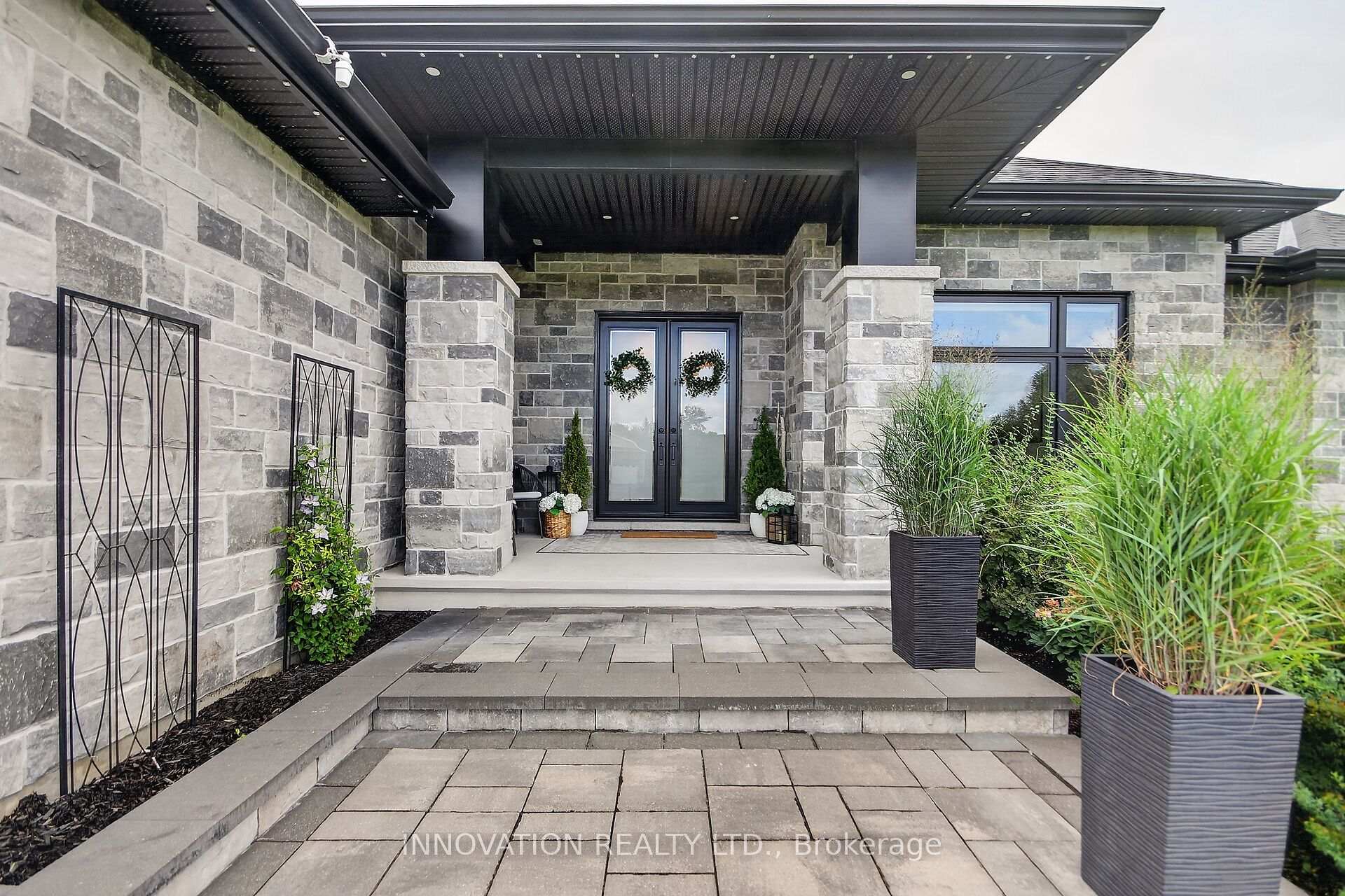 Photo 4 of 1810 Cedarlakes Way, Ottawa, Greely — HOMEH