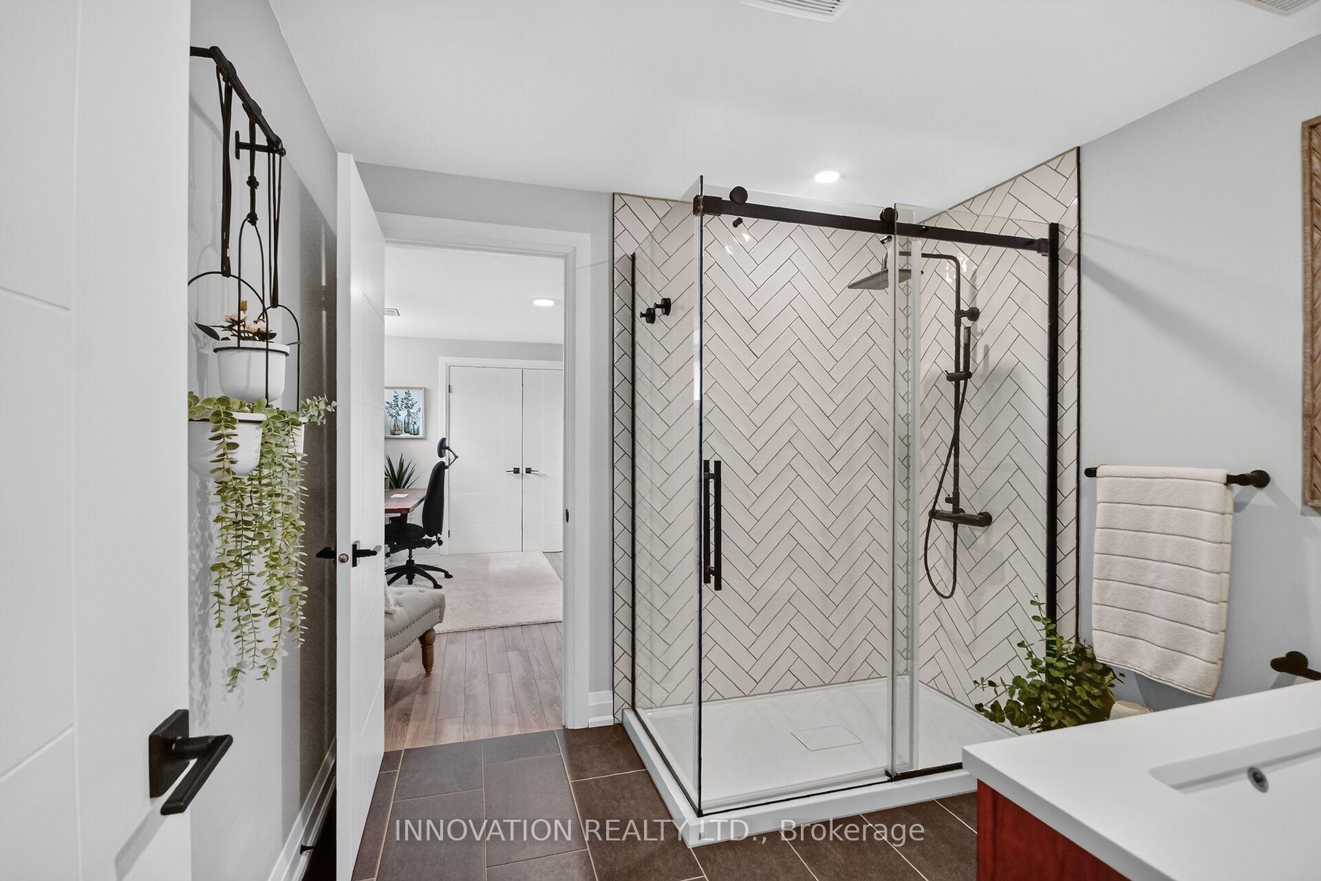 Photo 38 of 1810 Cedarlakes Way, Ottawa, Greely — HOMEH