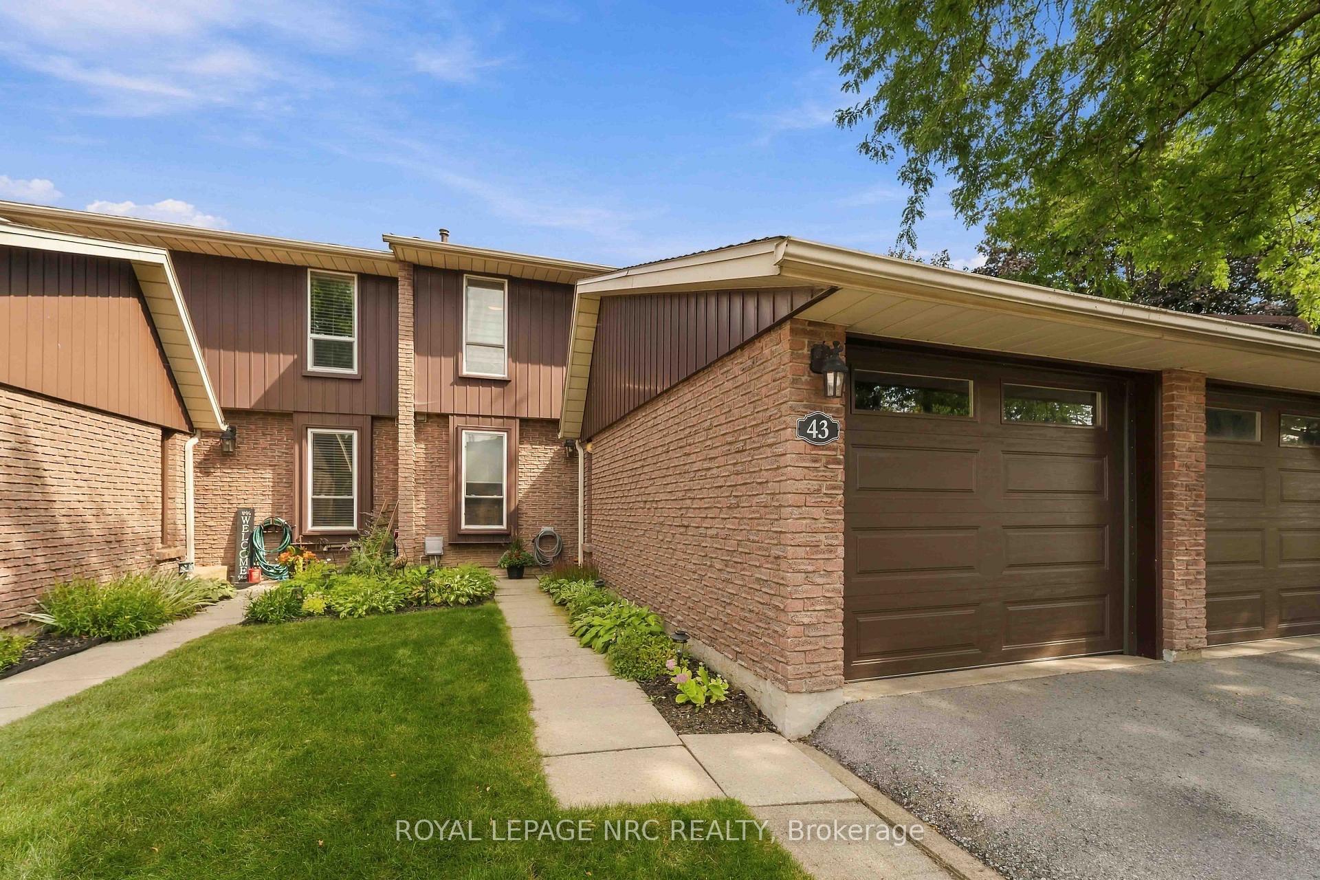 Photo 3 of Unit 43, 122 Lakeshore Road, St. Catharines, Lakeport — HOMEH