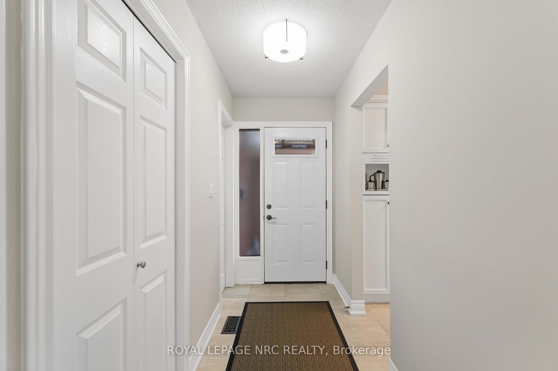 Photo 5 of Unit 43, 122 Lakeshore Road, St. Catharines, Lakeport — HOMEH