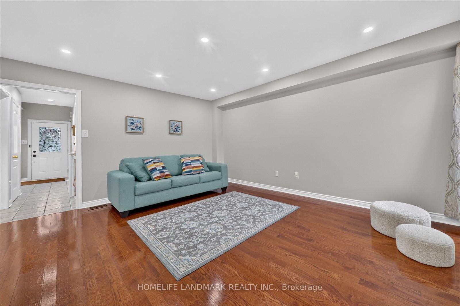 Photo 10 of 14 Floree Street, Whitby, Taunton North — HOMEH