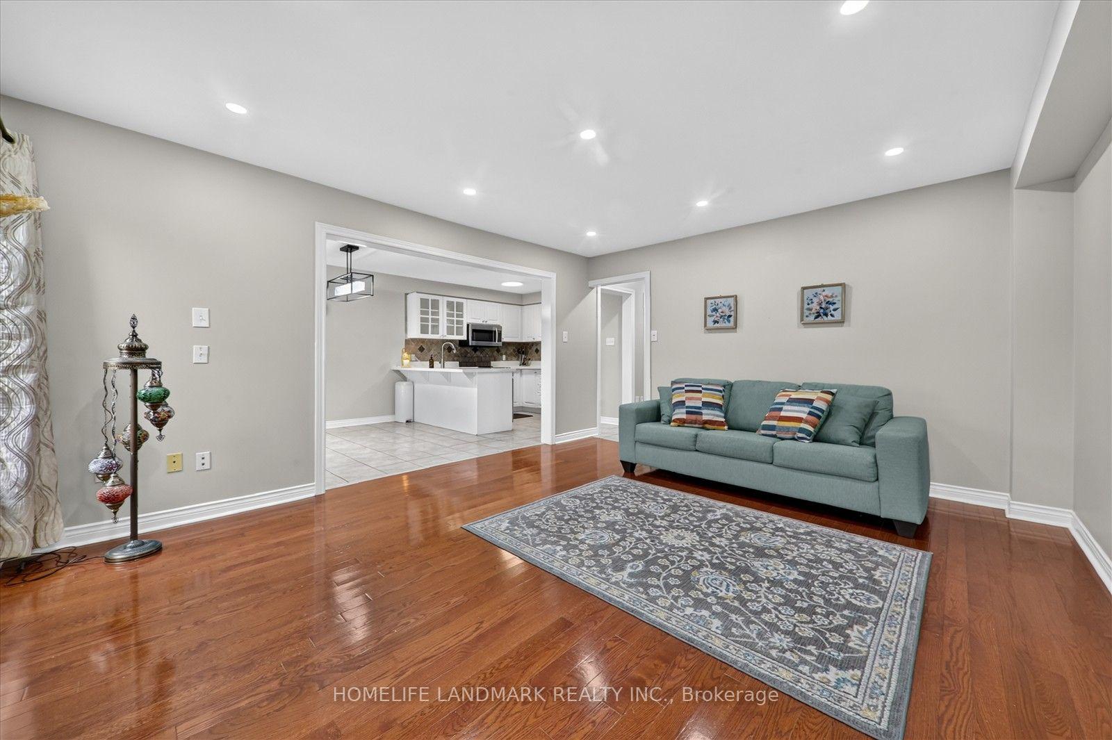Photo 11 of 14 Floree Street, Whitby, Taunton North — HOMEH