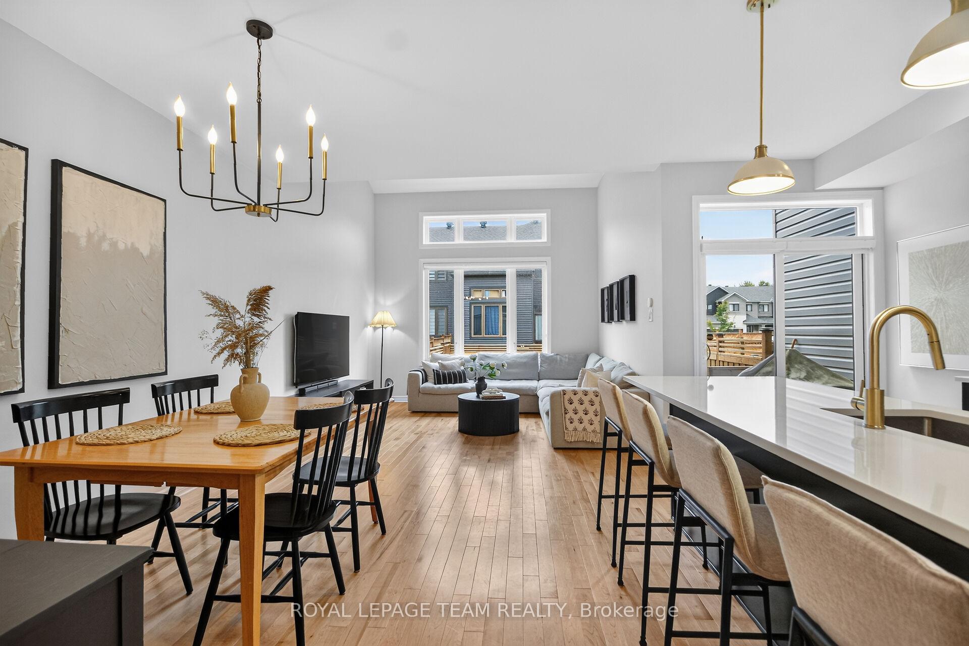 Photo 8 of 102 Patchell Place, North Grenville, North Grenville Twp (Kemptville South) — HOMEH