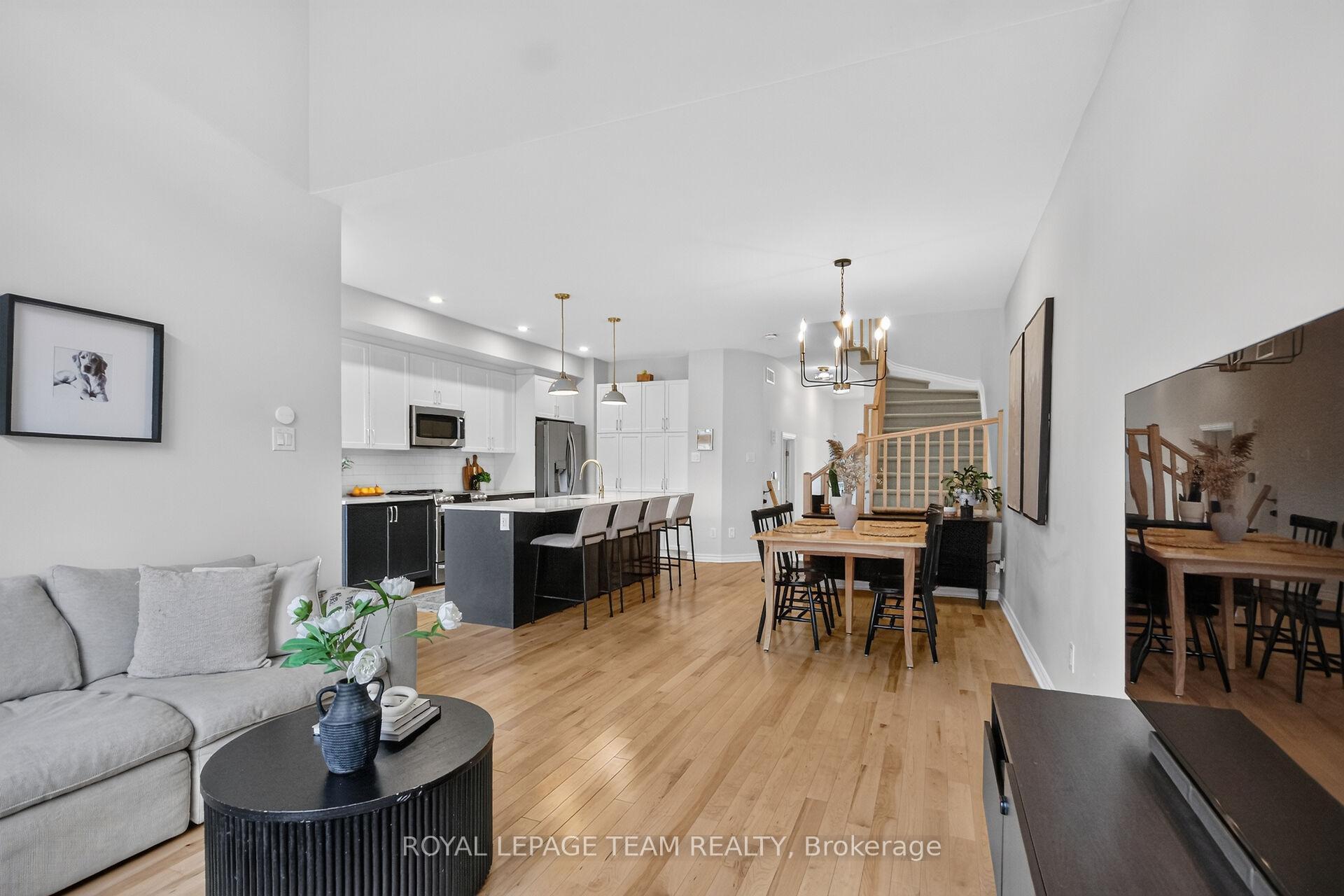 Photo 11 of 102 Patchell Place, North Grenville, North Grenville Twp (Kemptville South) — HOMEH